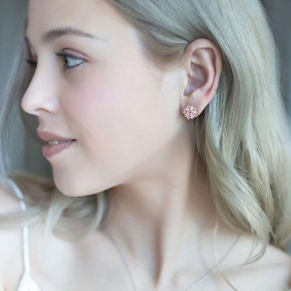 NEW Silver Fashion Trendy Ice Zircon Horse Eye Flower Stud Earrings - Picture 3 of 5